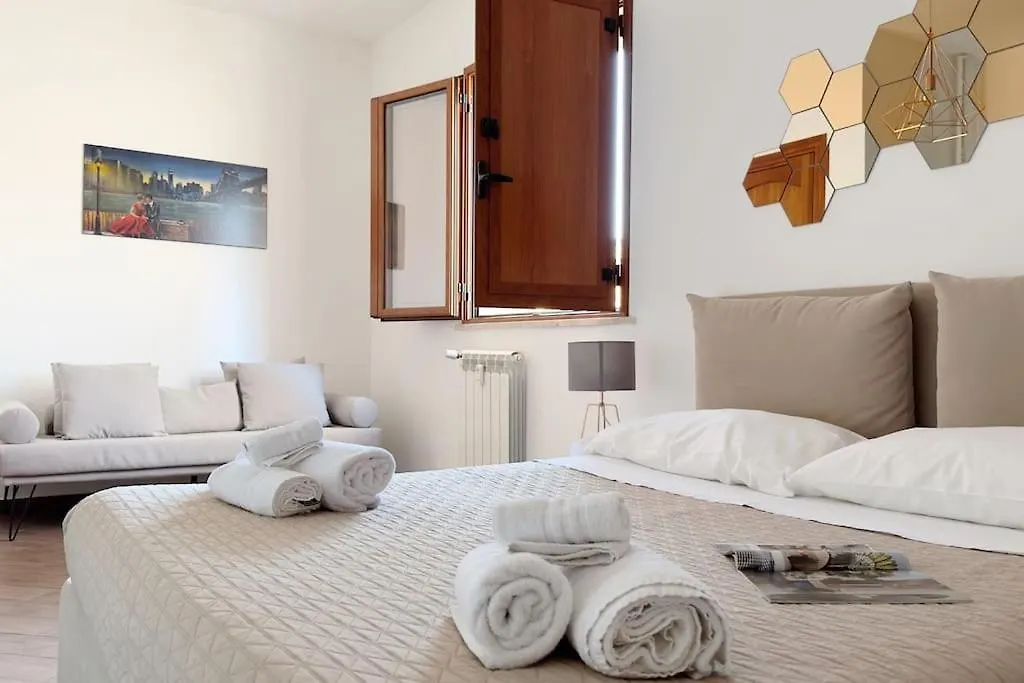 Molo Five Apartment Palermo