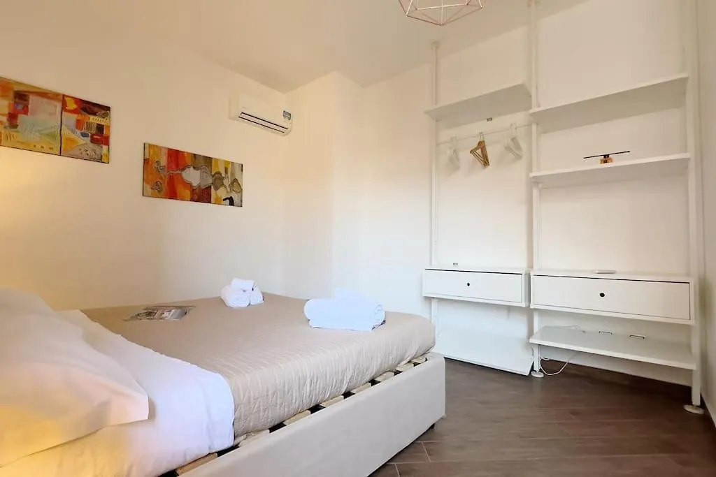 Molo Five Apartment Palermo