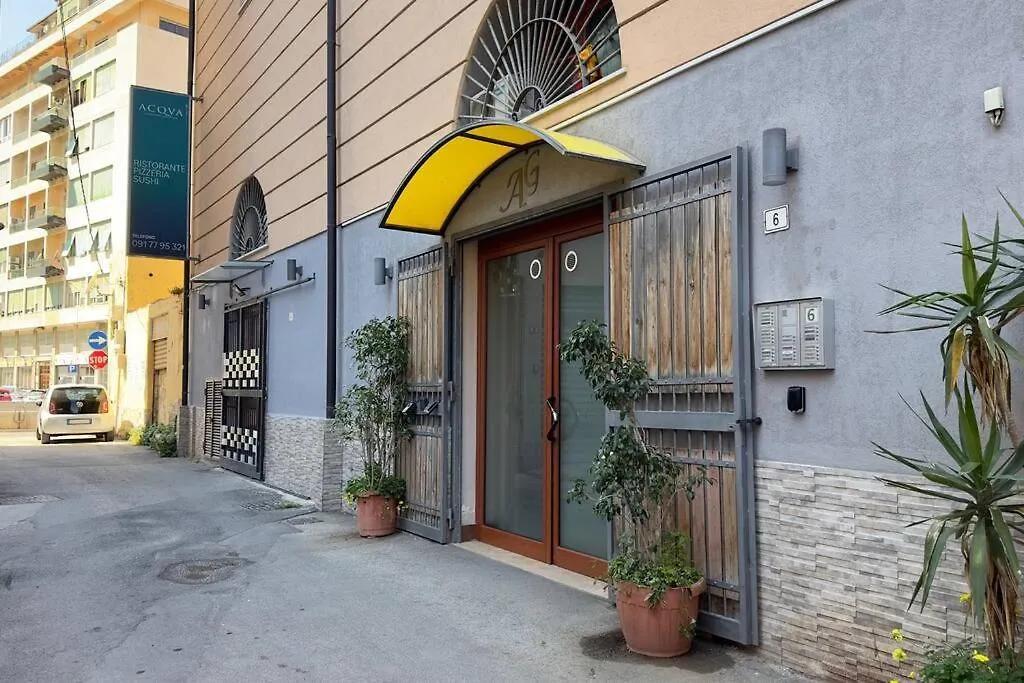 Molo Five Apartment Palermo Italy